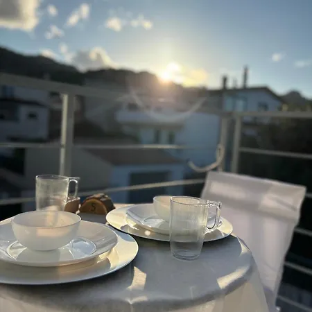 Bed & Breakfast 5 
