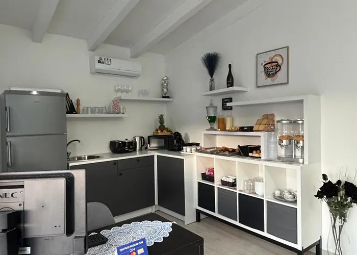 فندق مبيت وإفطار 5 